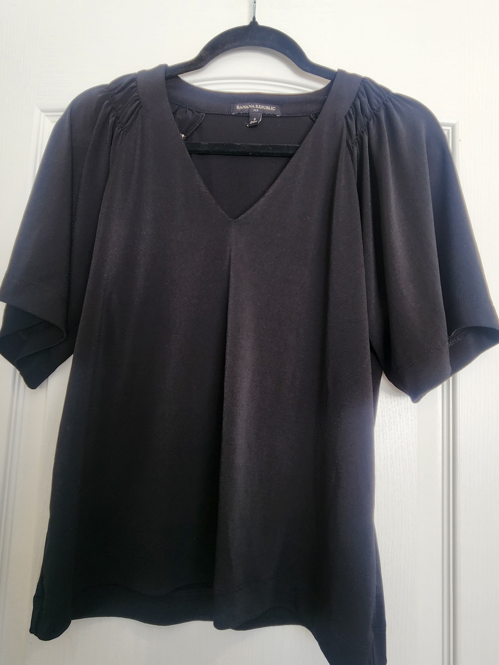 Banana Republic Black V-Neck Puff Sleeve Top S Euc